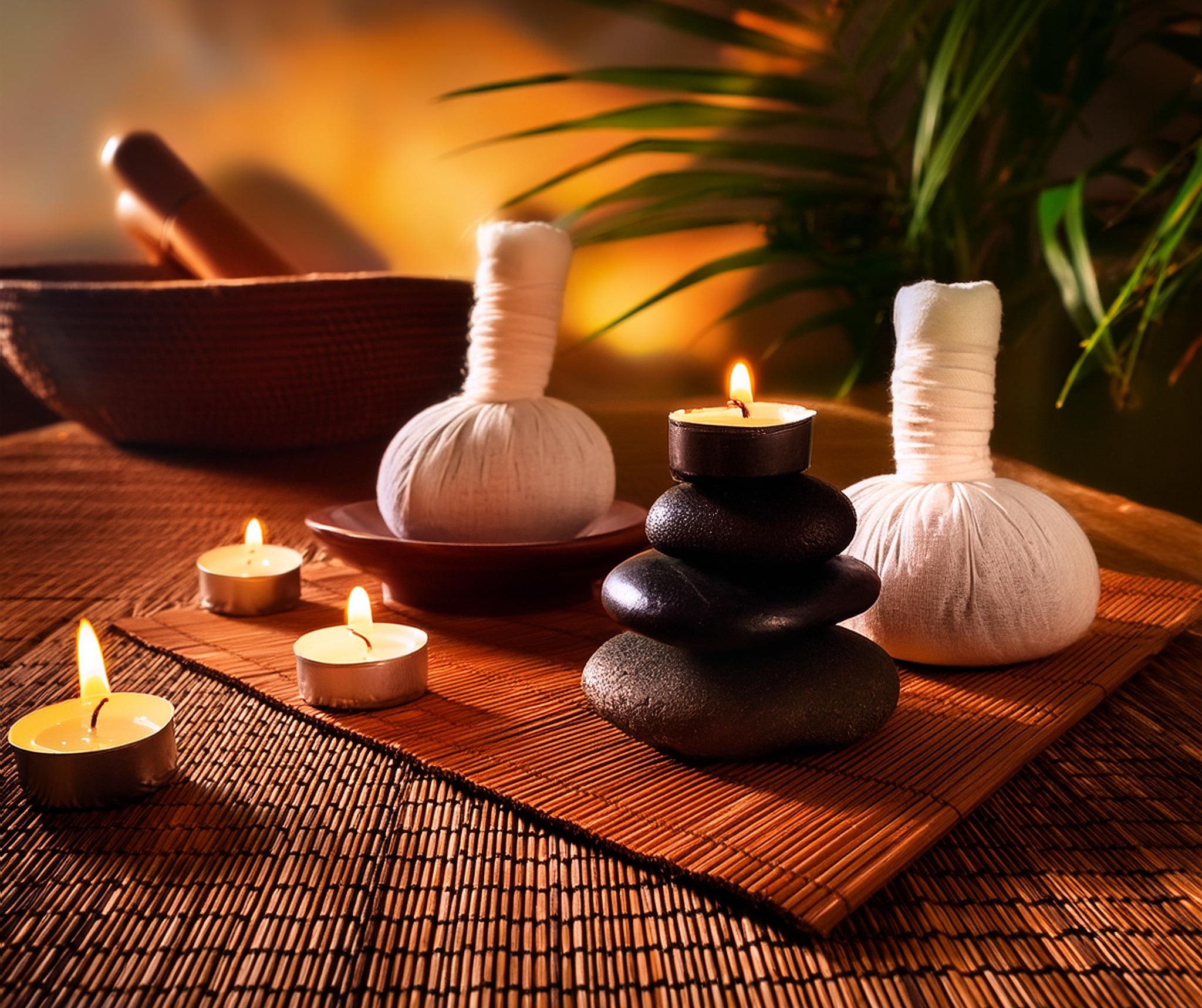 Kräuterstempel Massage